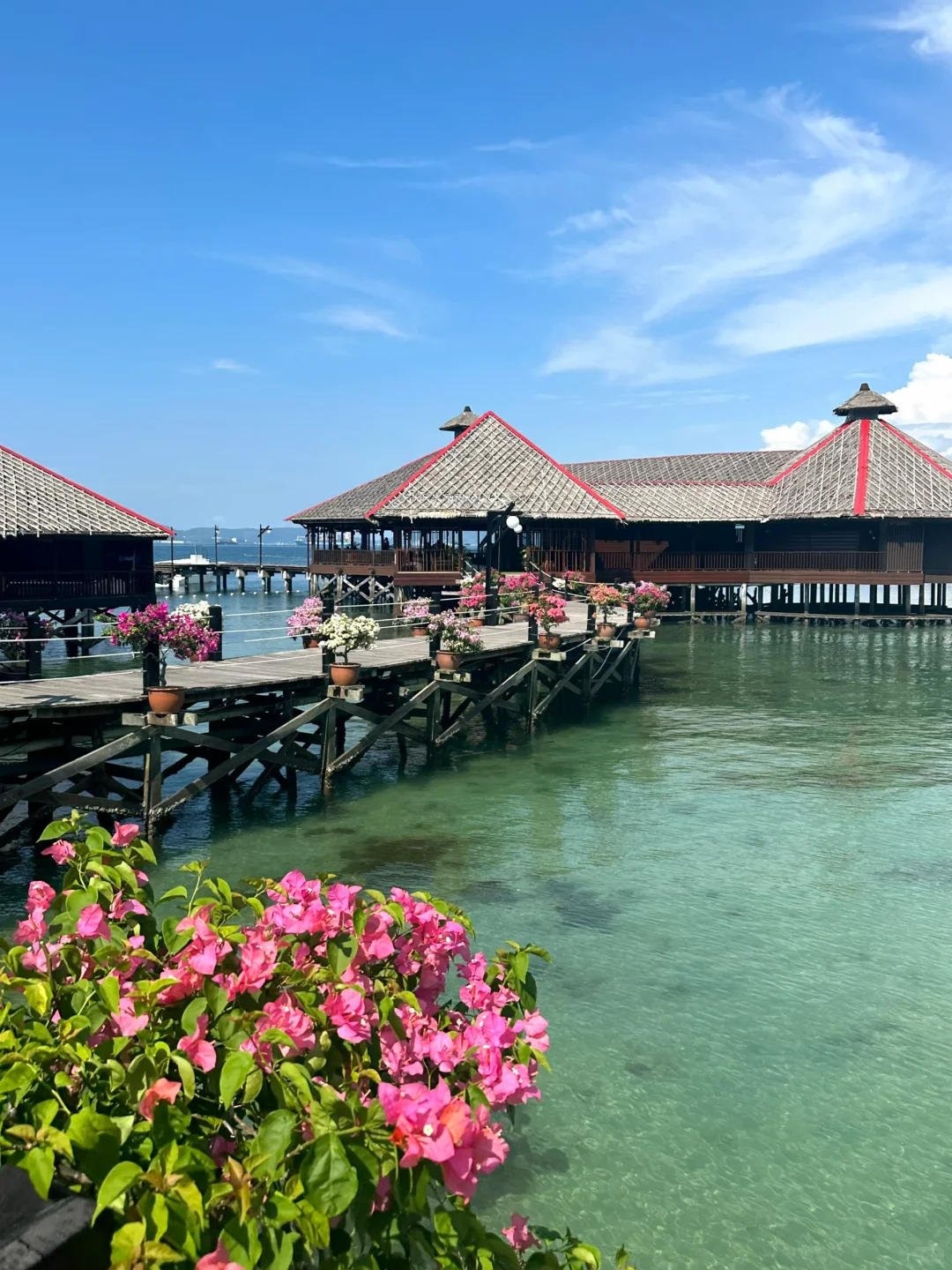 Gayana Marine Resort 木栈道和水上别墅住客实拍